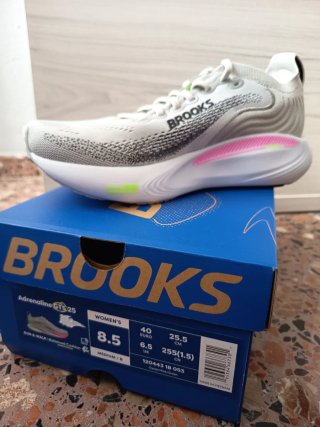 Brooks Adrenaline GTS 25