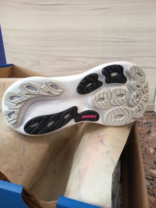 Brooks Adrenaline GTS 25