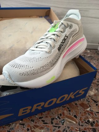 Brooks Adrenaline GTS 25