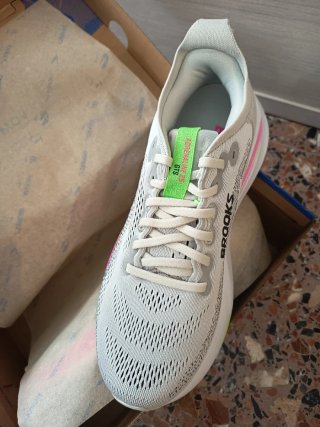 Brooks Adrenaline GTS 25