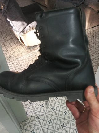 Botas militares negras