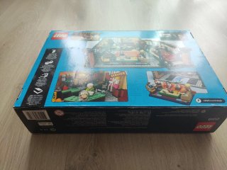 LEGO Ideas Friends Central Perk 21319