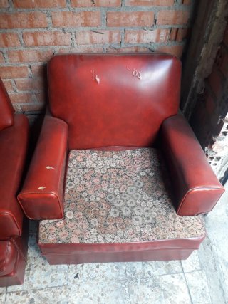 2 Butacas Rojas Piel a Restaurar