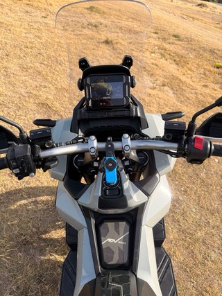 Honda ADV 350 - 9000km Impecable