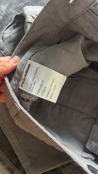 Pantalones cortos cargo Pegador