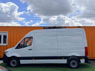 Mercedes-Benz Sprinter 2021