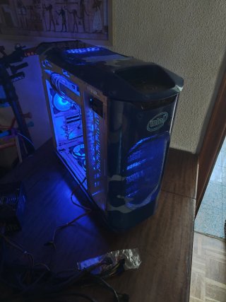 Caja Bedoom/Cooler Master Stacker 830 IntelEdition