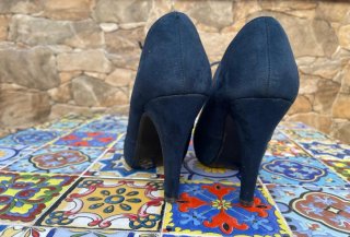 Botines azules con cordones