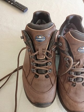 Zapatos Kaikkialla Trekking Montañismo Marrones