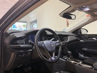 Opel Insignia 2021