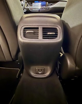 Opel Insignia 2021
