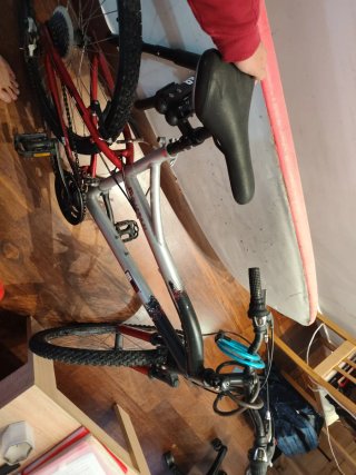 Bicicleta MTB con portatablas + tabla