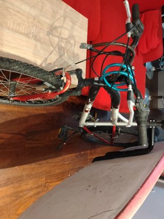 Bicicleta MTB con portatablas + tabla