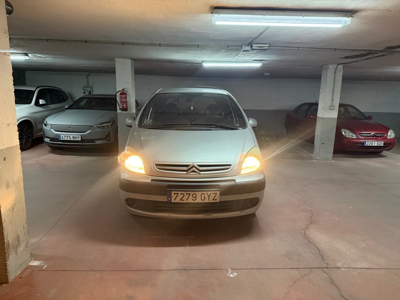 Citroen C4 Picasso 2010 - foto 1