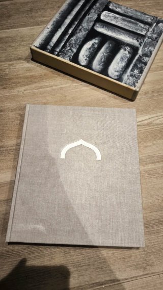 Libro Arte Soviético 1969 "White-Stone Russia"