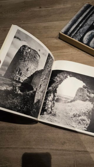 Libro Arte Soviético 1969 "White-Stone Russia"