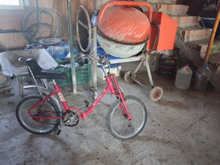 Bicicleta roja Motoretta