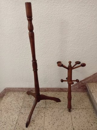 Perchero de pie madera 8 brazos clásico
