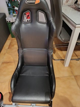 Volante T248R + TH8S + Playseat PRO