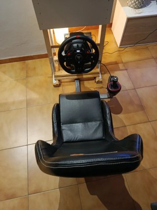 Volante T248R + TH8S + Playseat PRO
