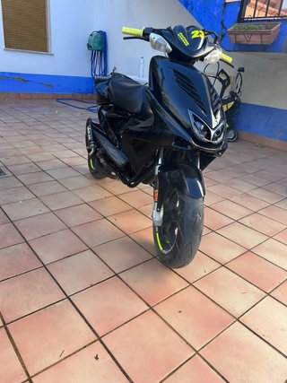 Ciclomotor Yamaha Aerox 74cc