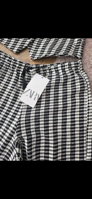 Conjunto Chaleco y Pantalón Zara.  Nuevo