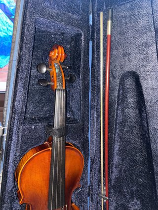 Violín 4/4 con arco y accesorios