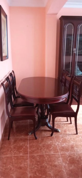 Conjunto mesa y 6 sillas retro madera oscura