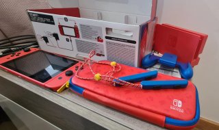 Nintendo Switch Edición Mario Red & Blue