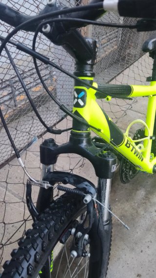 BICICLETA ROCKRIDER 500 DE 24 PULGADAS