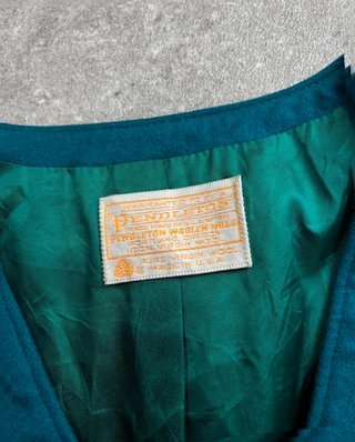 Vintage Pendleton Woman blazer 100% virgin wool made in Usa
