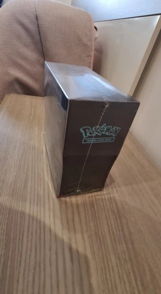 INGLÉS Phantasmal Flames Pokémon Elite Trainer Box