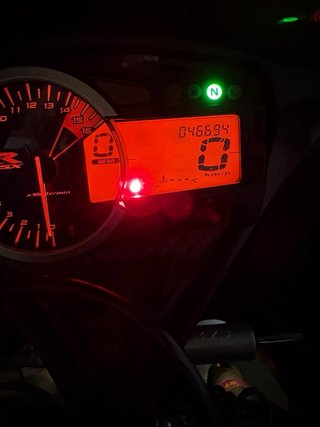Suzuki GSXR750 Moto Deportiva Azul/Blanca 150 cv