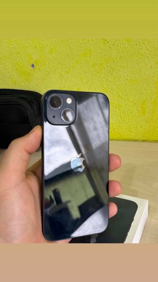 iPhone 13 Apple