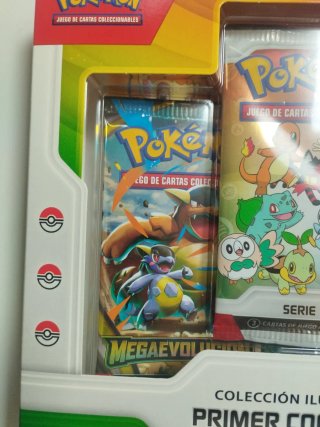 Caja 30 Aniversario Pokémon Primer Compañero