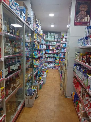 TRASPASO  COMERCIO DE ALIMENTACIÓN Y DROGUERÍA.