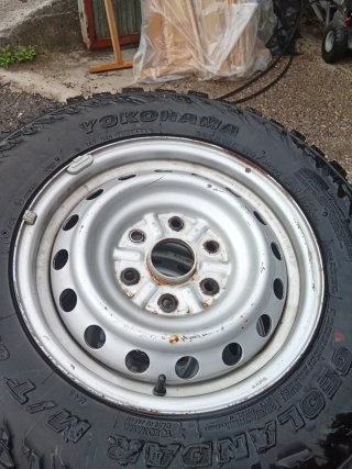 Neumático Yokohama 205R16C 110/108Q