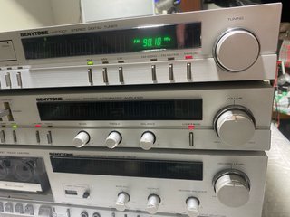 Benytone M2700A M2700D M2700T Plata