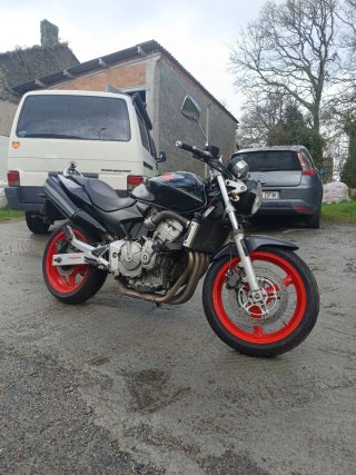 Honda CB600F Hornet Negra/Roja