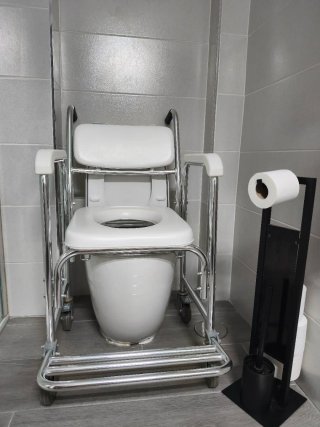 Silla ducha para personas con movilidad reducida