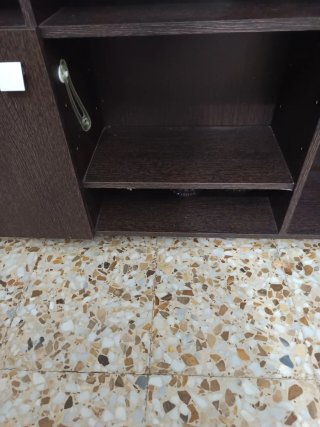 Aparador fino de madera