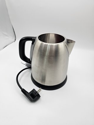Hervidor Eléctrico Russell Hobbs Adventure 1L leer