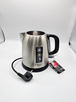 Hervidor Eléctrico Russell Hobbs Adventure 1L leer