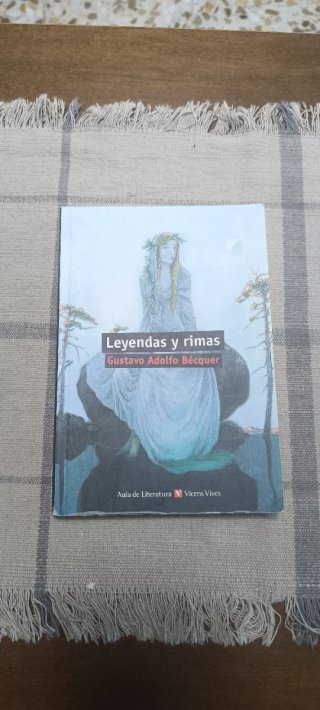 25. Leyendas y rimas