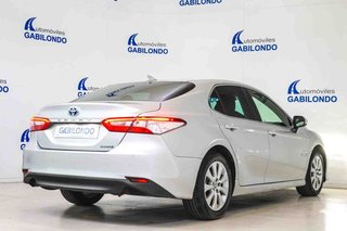 Toyota Camry 2.5 220H Advance
