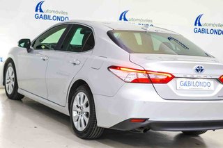 Toyota Camry 2.5 220H Advance