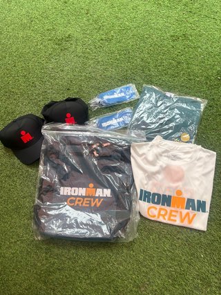 Pack IRONMAN: Gorras, Camisetas y Mochila
