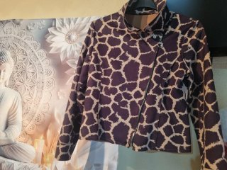 Chaqueta ante estampado animal