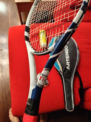 Raqueta Babolat + Funda Artengo