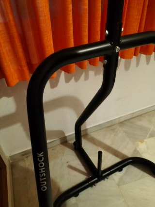 SOPORTE para Saco de boxeo Outshock de Decathlon